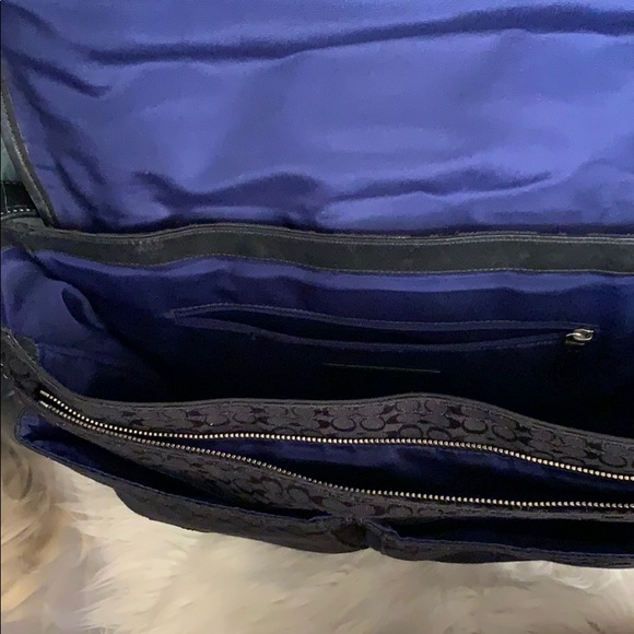 Authentic Coach Breifcase - Picture 3 of 4